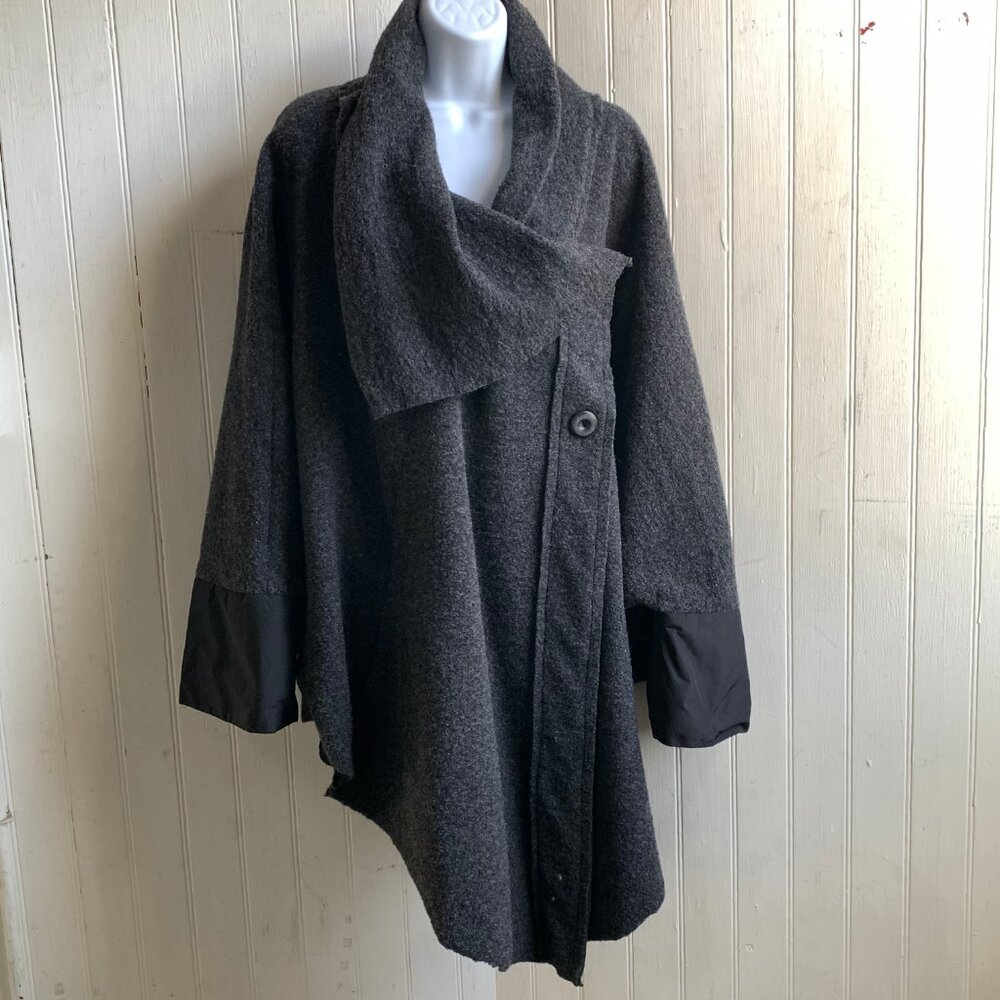 Luukaa Gray Wool Draped Dolman Sleeve Swing Style Jacket Coat US 10 Snap Close - Picture 11 of 16